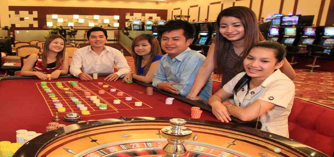 Trải nghiệm những trò chơi cá cược thú vị tại Holiday Palace Resort & Casino